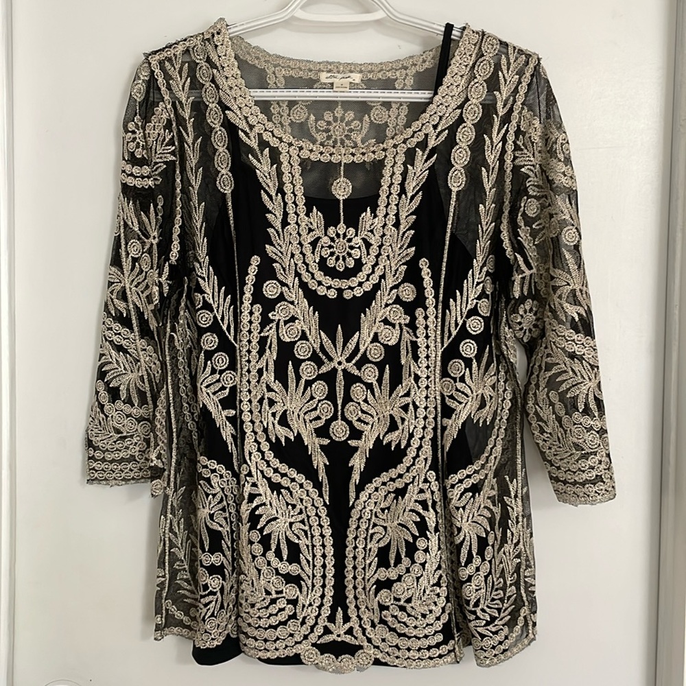 2-Piece Dressy Top - Sheer with Cami Black and Gold Sz M